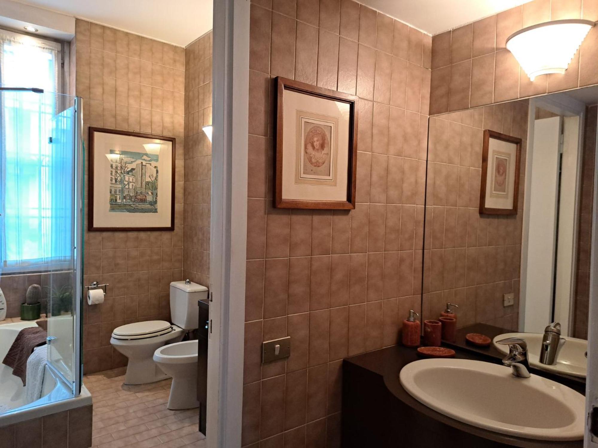 Casa Mari - Free Secure Parking, Breakfast, Private Bathroom, Wifi, Garden, Aircon, 3 Min Walk To Metro And Train Station Milano Eksteriør bilde
