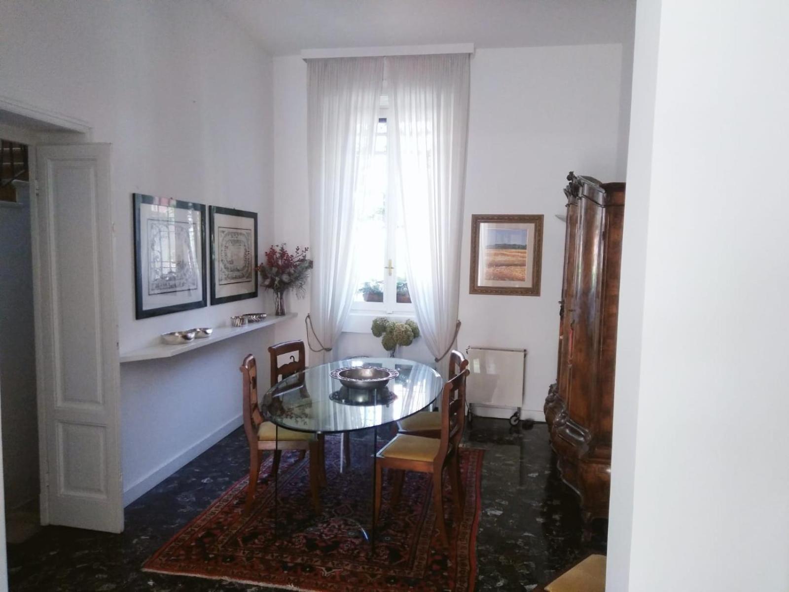 Casa Mari - Free Secure Parking, Breakfast, Private Bathroom, Wifi, Garden, Aircon, 3 Min Walk To Metro And Train Station Milano Eksteriør bilde