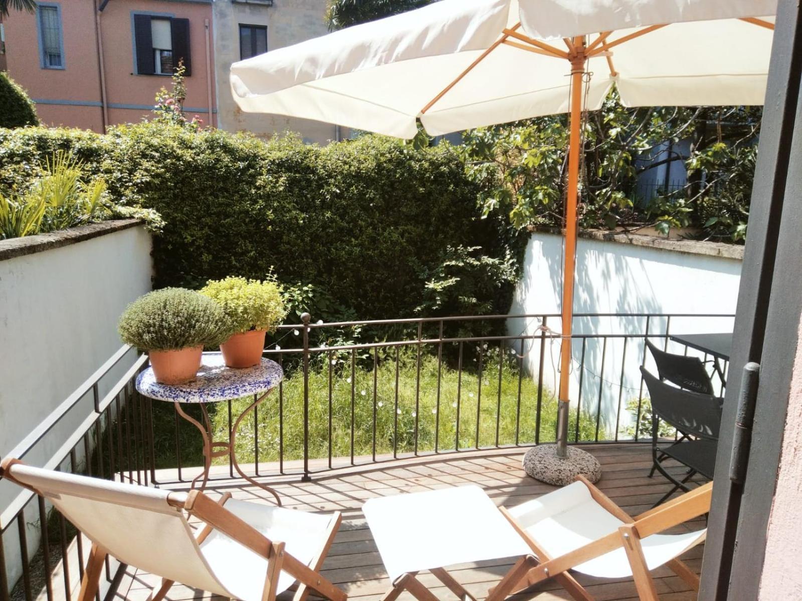 Casa Mari - Free Secure Parking, Breakfast, Private Bathroom, Wifi, Garden, Aircon, 3 Min Walk To Metro And Train Station Milano Eksteriør bilde