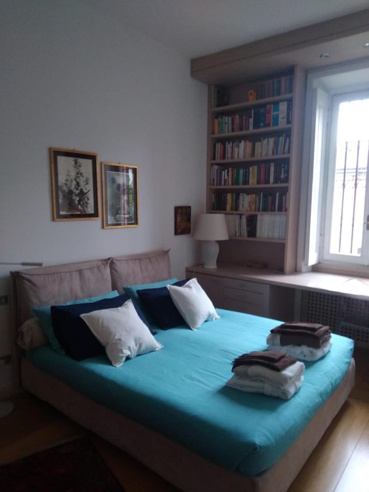 Casa Mari - Free Secure Parking, Breakfast, Private Bathroom, Wifi, Garden, Aircon, 3 Min Walk To Metro And Train Station Milano Eksteriør bilde
