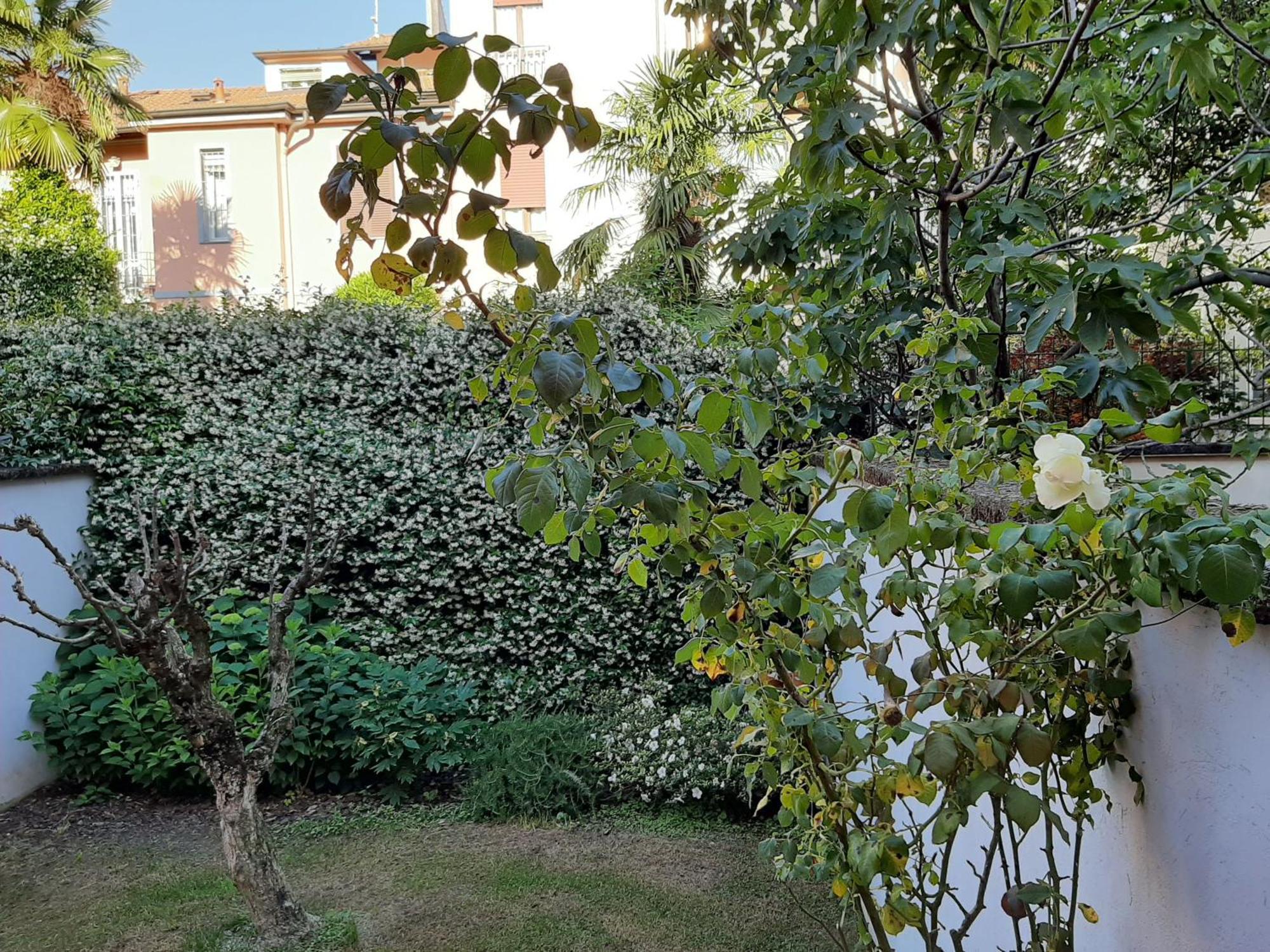Casa Mari - Free Secure Parking, Breakfast, Private Bathroom, Wifi, Garden, Aircon, 3 Min Walk To Metro And Train Station Milano Eksteriør bilde